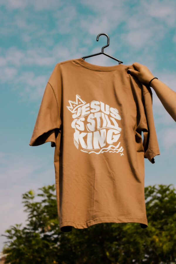 Polo de Jesus is still King en color Beigde